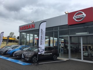 Nissan Segny Automobile